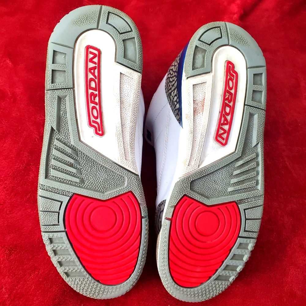 ๐EUC On Sale Til 9/23 Jordan Nike Air Retro 3 White Big Kids S-7Y - Picture 9 of 12